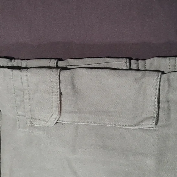 Relaxed Fit Cargo Shorts Size 36 - Olive - New - Picture 5 of 11